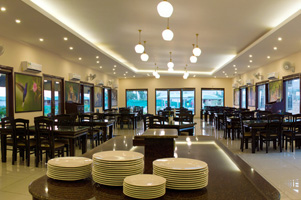 Corbett Baagh Spa Resort Nainital Restaurant