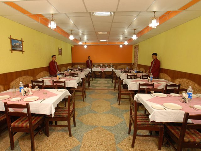 Aroma Hotel Nainital Restaurant