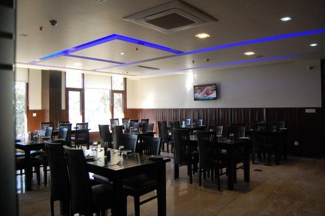 Aamod Resort Nainital Restaurant