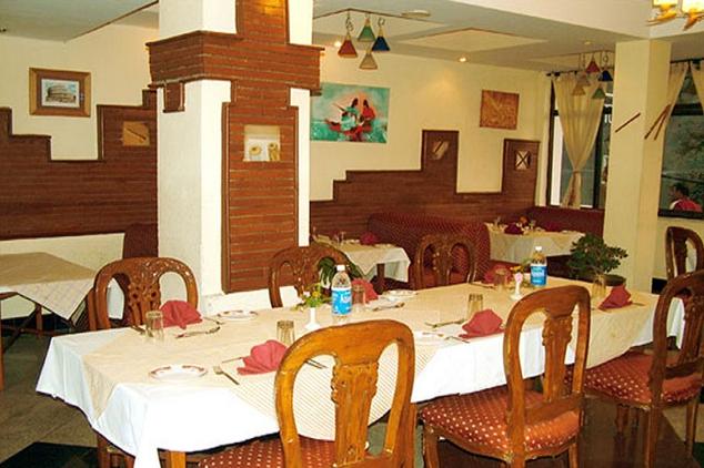 Classic The Mall Hotel Nainital Restaurant