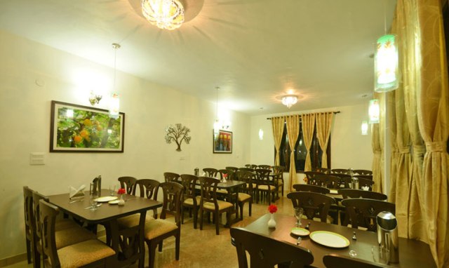 Green Oak Resort Nainital Restaurant